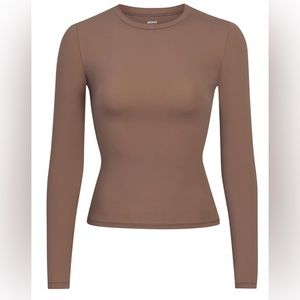 Skims Fits Everybody Long Sleeve T-shirt - umber (S)